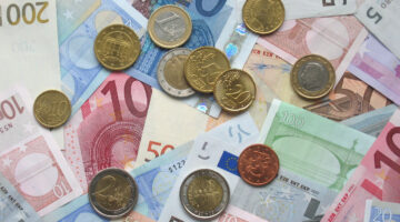 Euro coins and banknotes 1